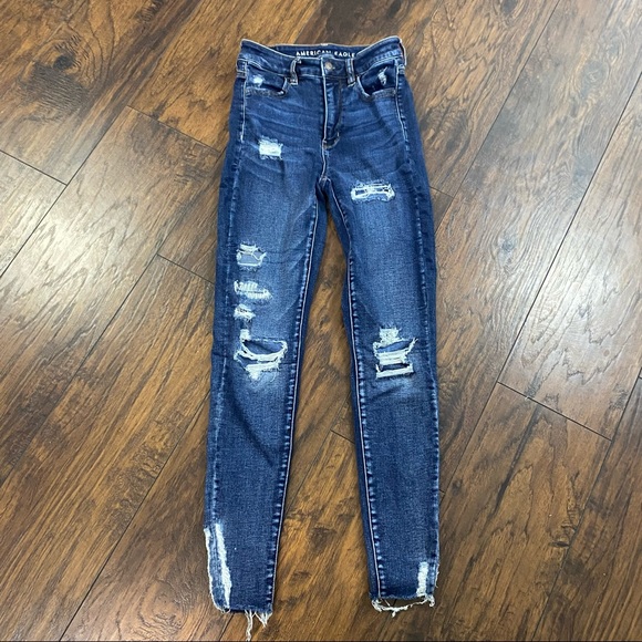 American Eagle Outfitters Denim - American eagle super hi-rise jegging distressed SZ 2